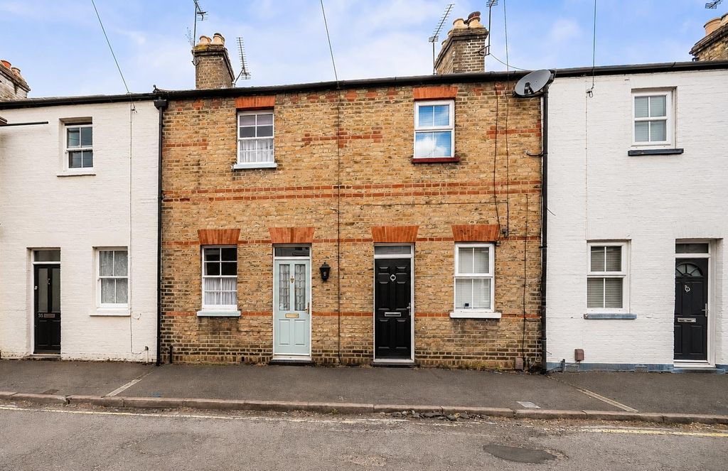 Property photo 1 of 17
