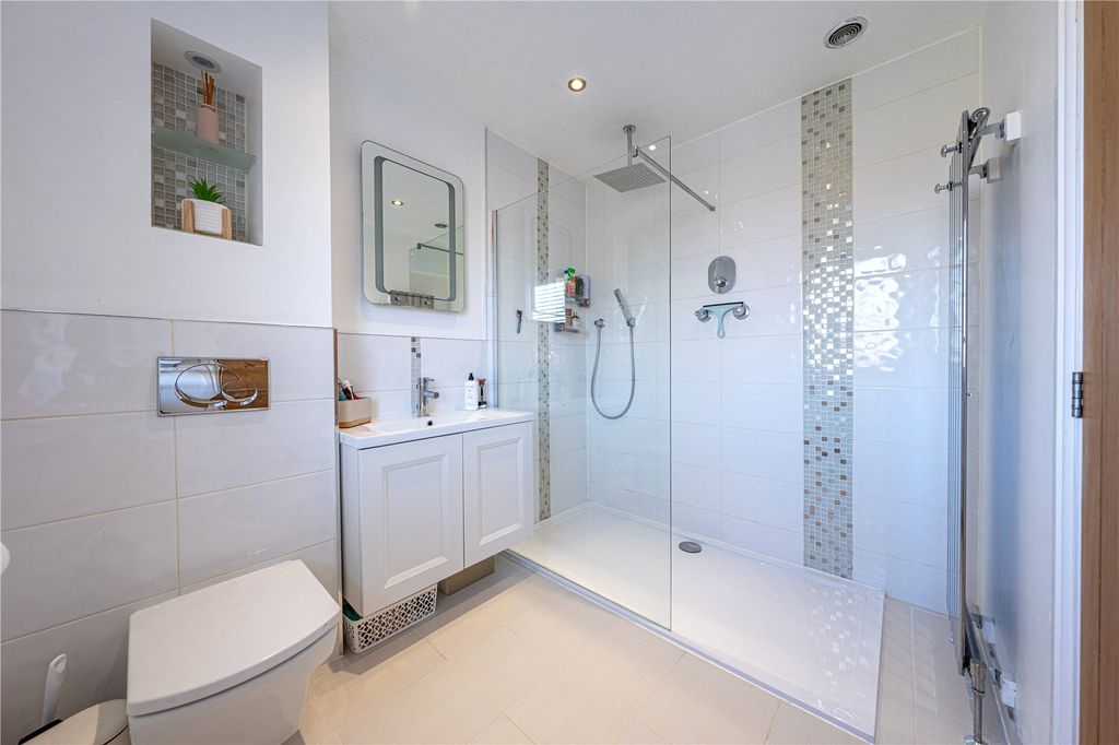 Additional image 29 of 4 bed detached house for saleCarnoustie, Tamworth, Staffordshire B77