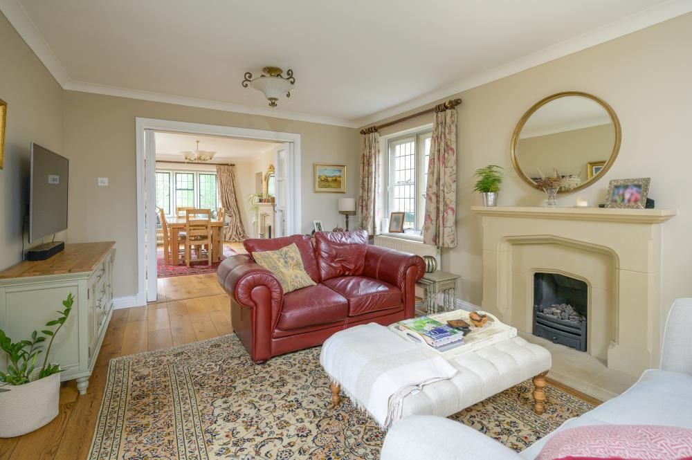 Property photo 3 of 25 Image