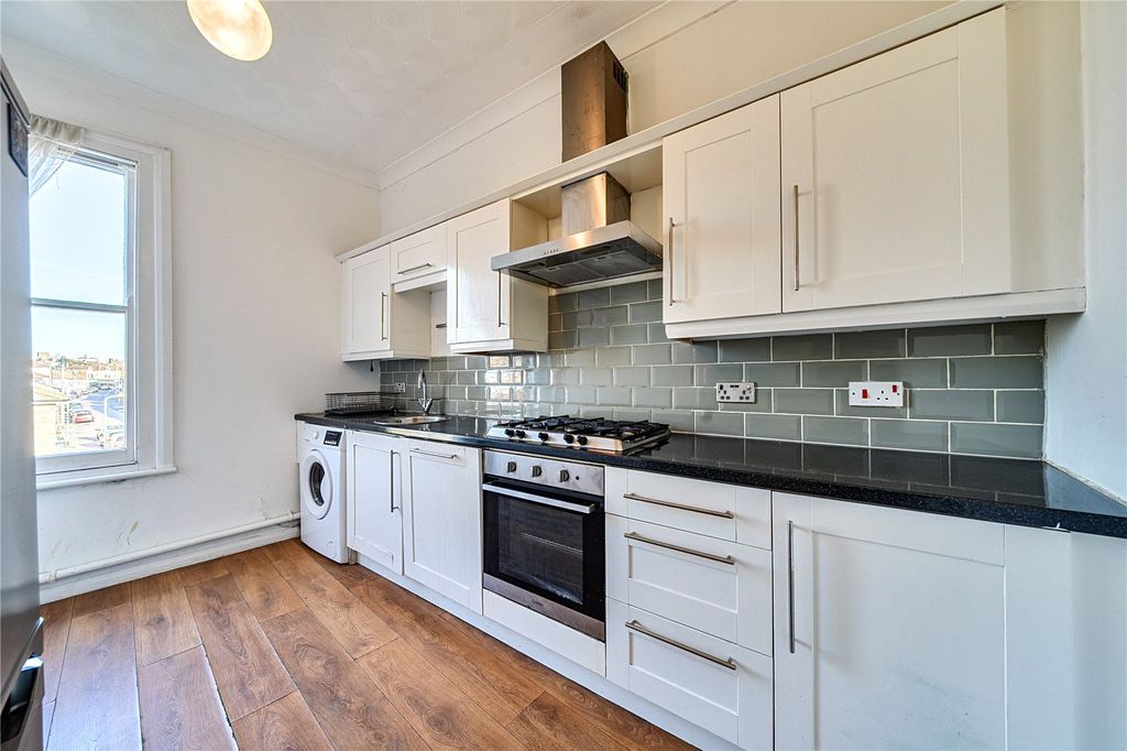 Property photo 2 of 14 Kitchen