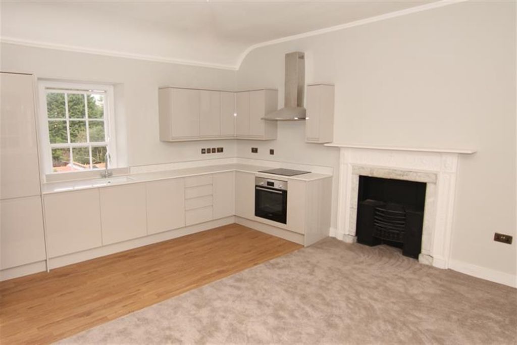 Property photo 3 of 13 (Main)