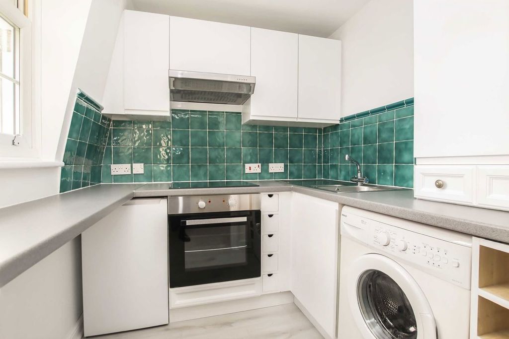 Property photo 3 of 5