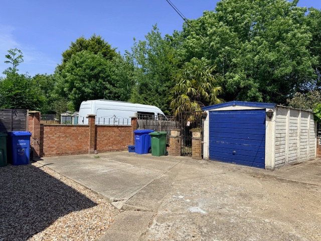 Property photo 2 of 16