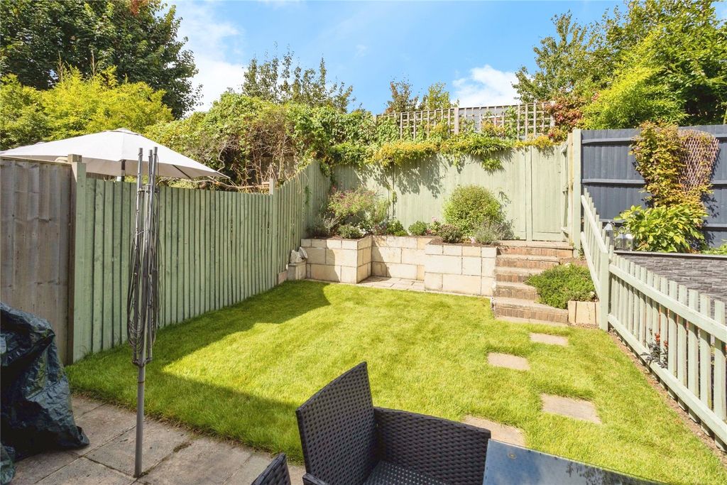 Property photo 3 of 17 Picture No. 01