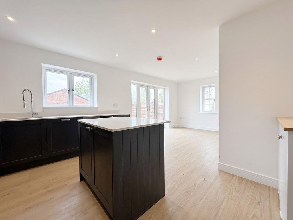 Property photo 3 of 15 3