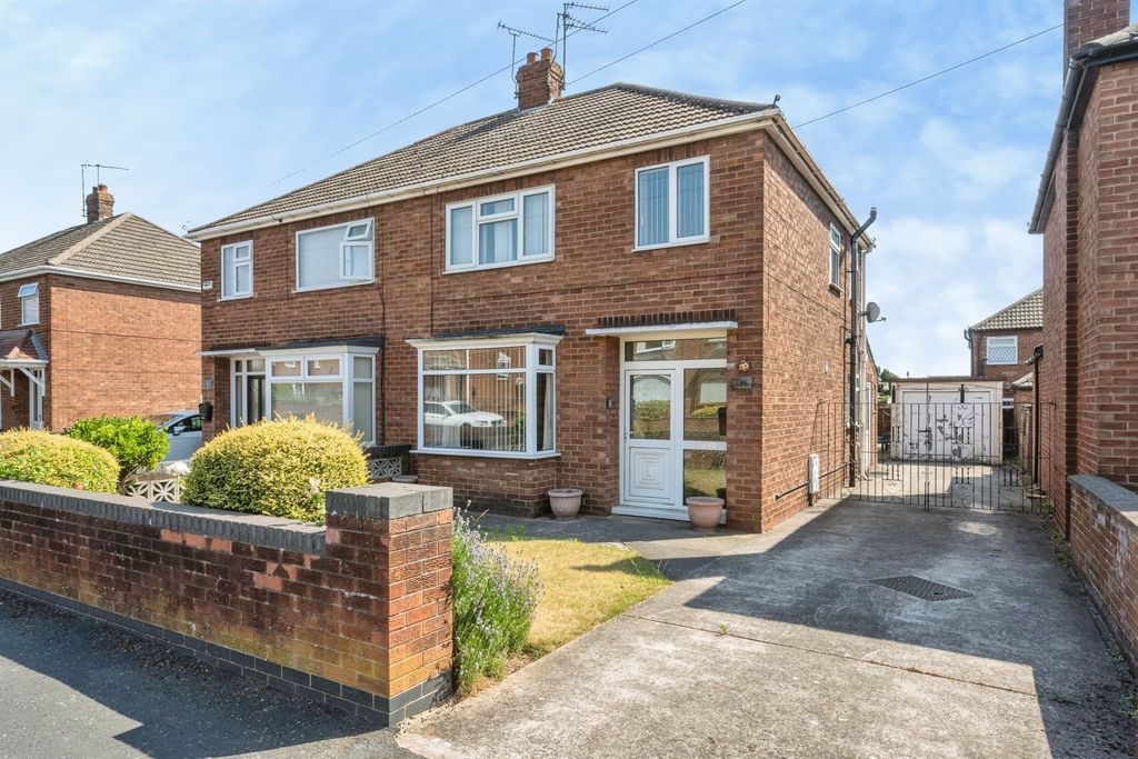 Property photo 1 of 16