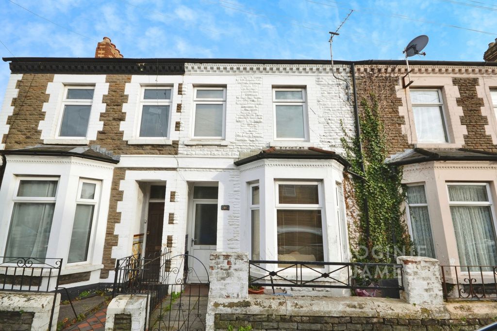 Property photo 1 of 15 Pbox-Img.Jpg