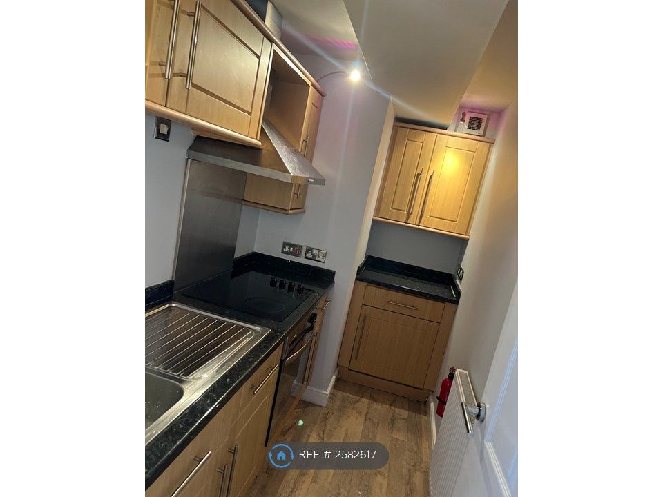 Property photo 1 of 3