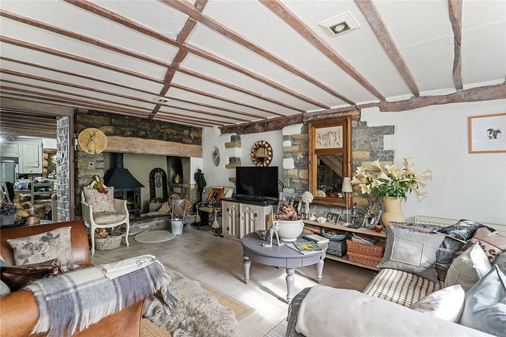 Property photo 2 of 30 Picture No. 03