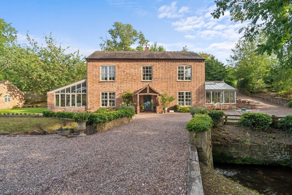 Property photo 1 of 28 Mill House