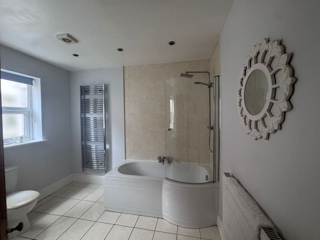 Additional image 13 of 2 bed flat to rentHydro Avenue, West Kirby CH48