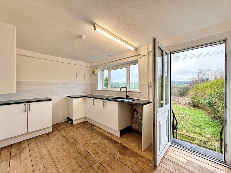 Property photo 2 of 14 Photo 1