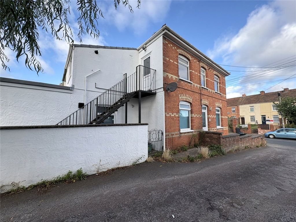 Property photo 1 of 10 Picture No. 20