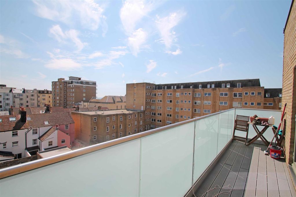 Property photo 3 of 12 Balcony