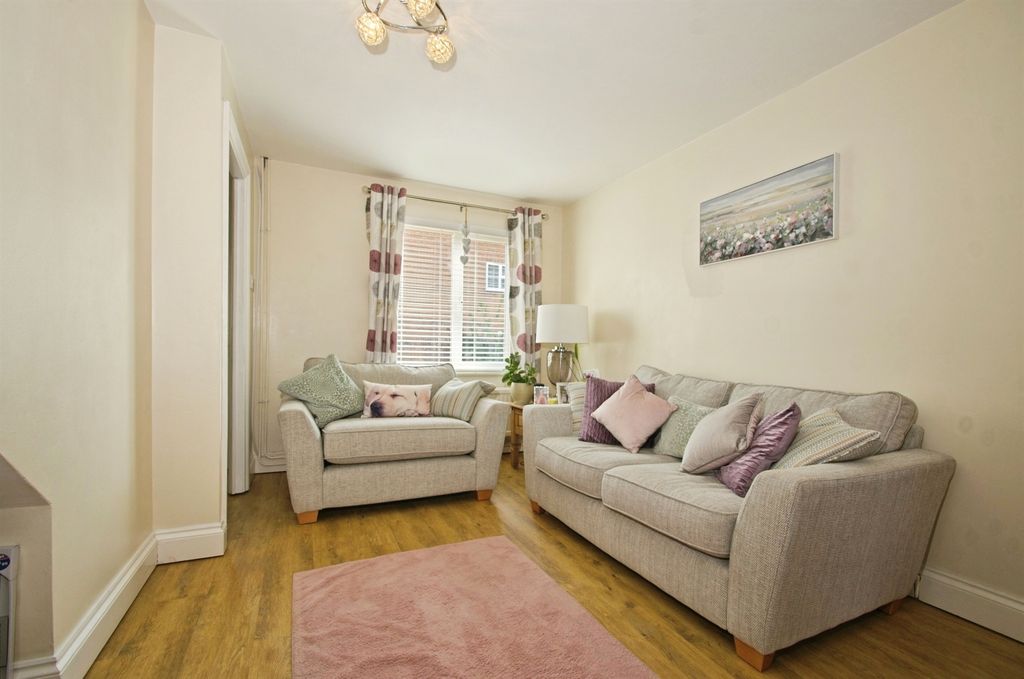 Property photo 3 of 17