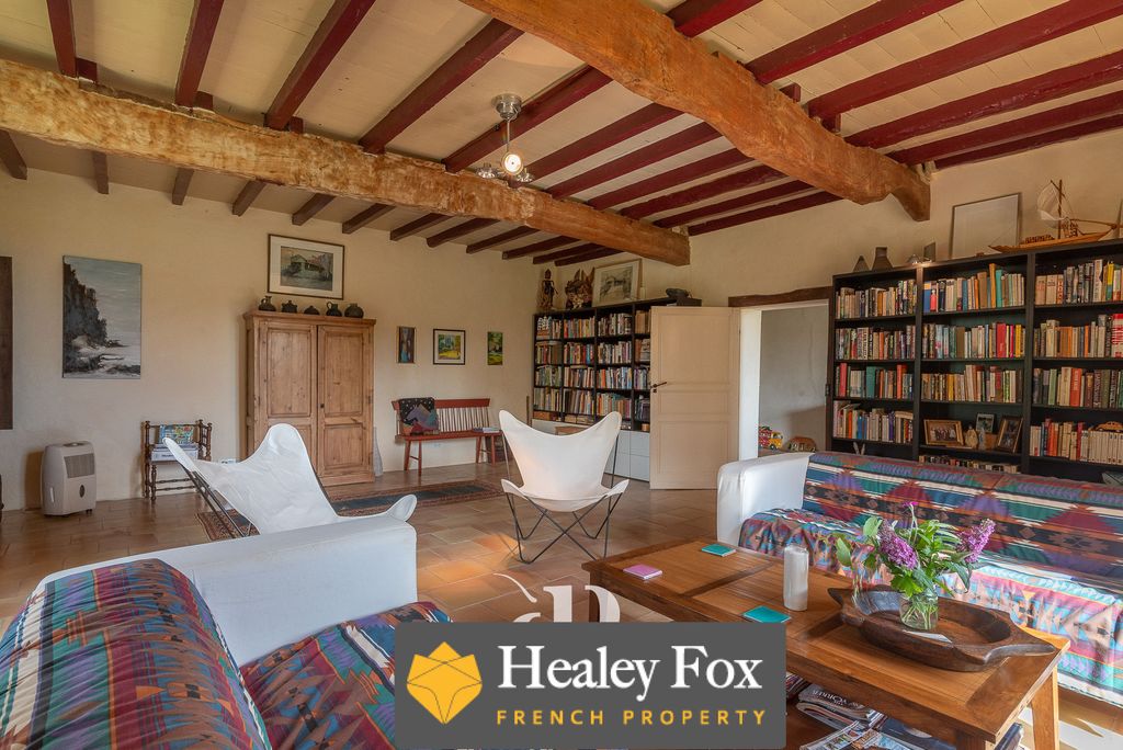 Property photo 3 of 29