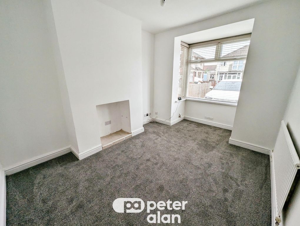 Property photo 2 of 13 Image