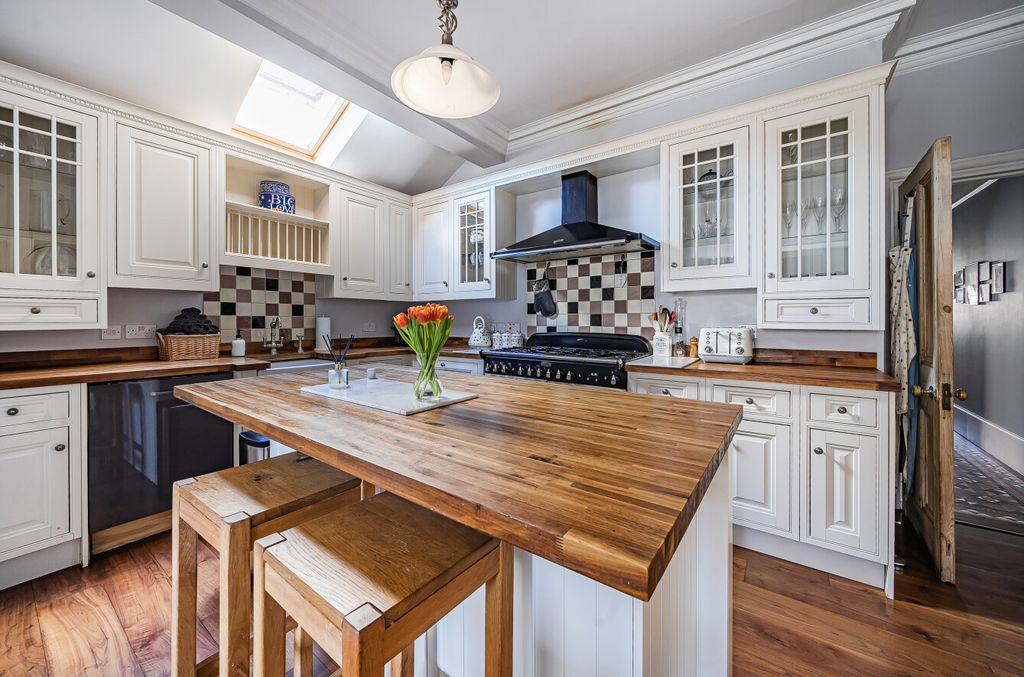 Property photo 3 of 28 1265890 (5).Jpg