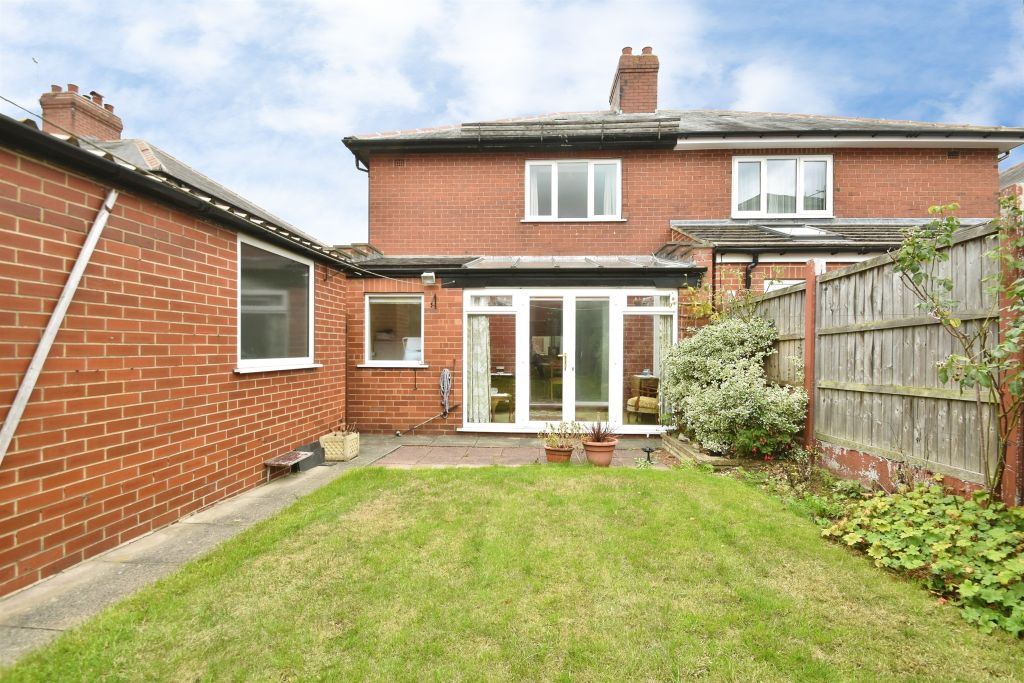 Property photo 2 of 14
