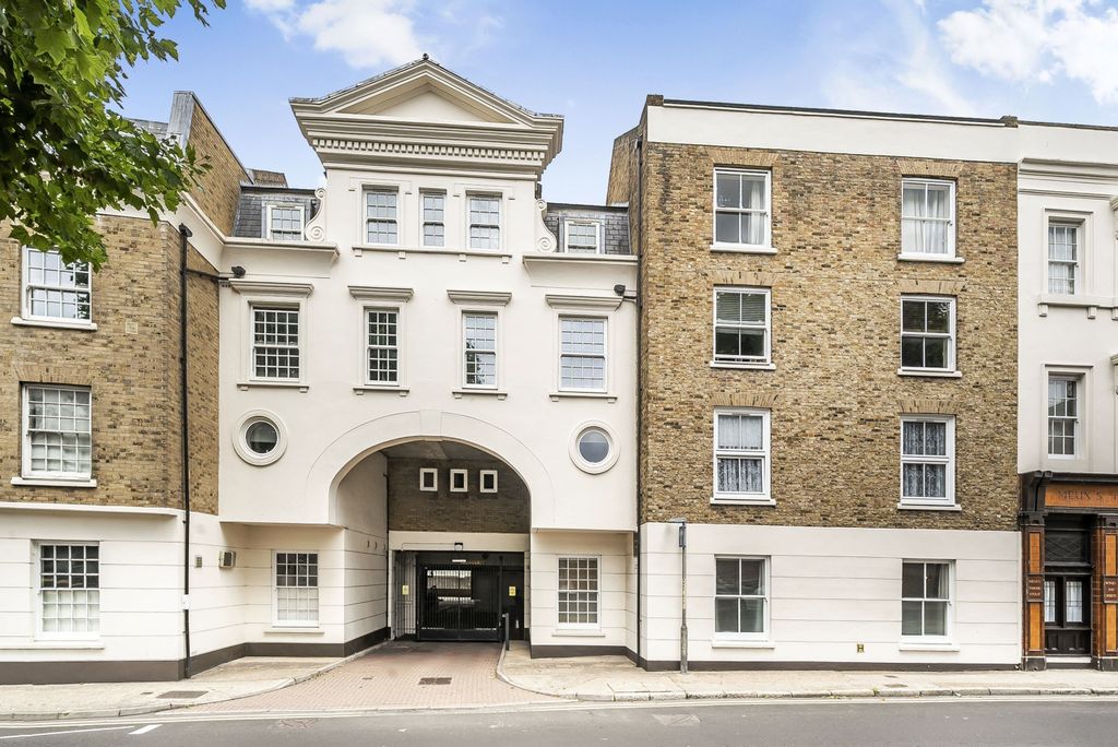 Property photo 1 of 15 External