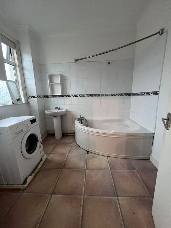 Property photo 3 of 3