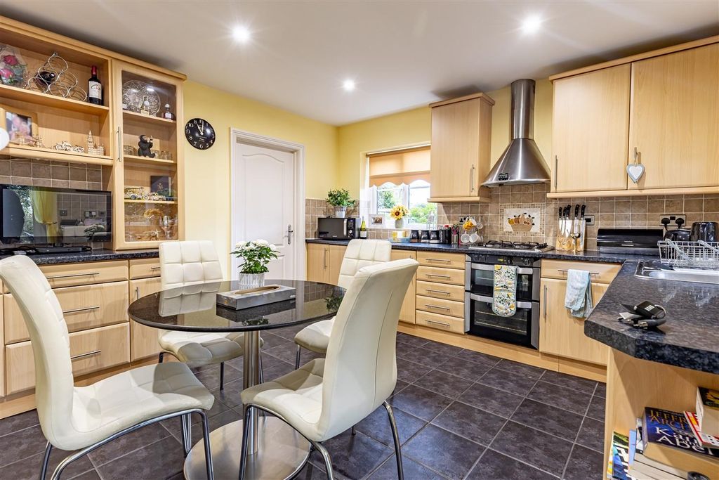 Property photo 2 of 37 2  Thornbrook (43).Jpg