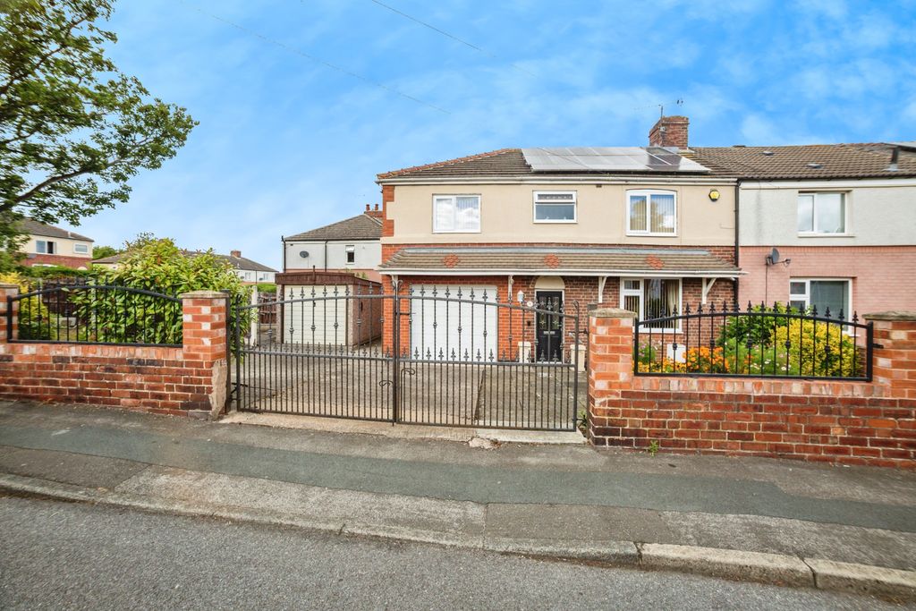 Property photo 1 of 15