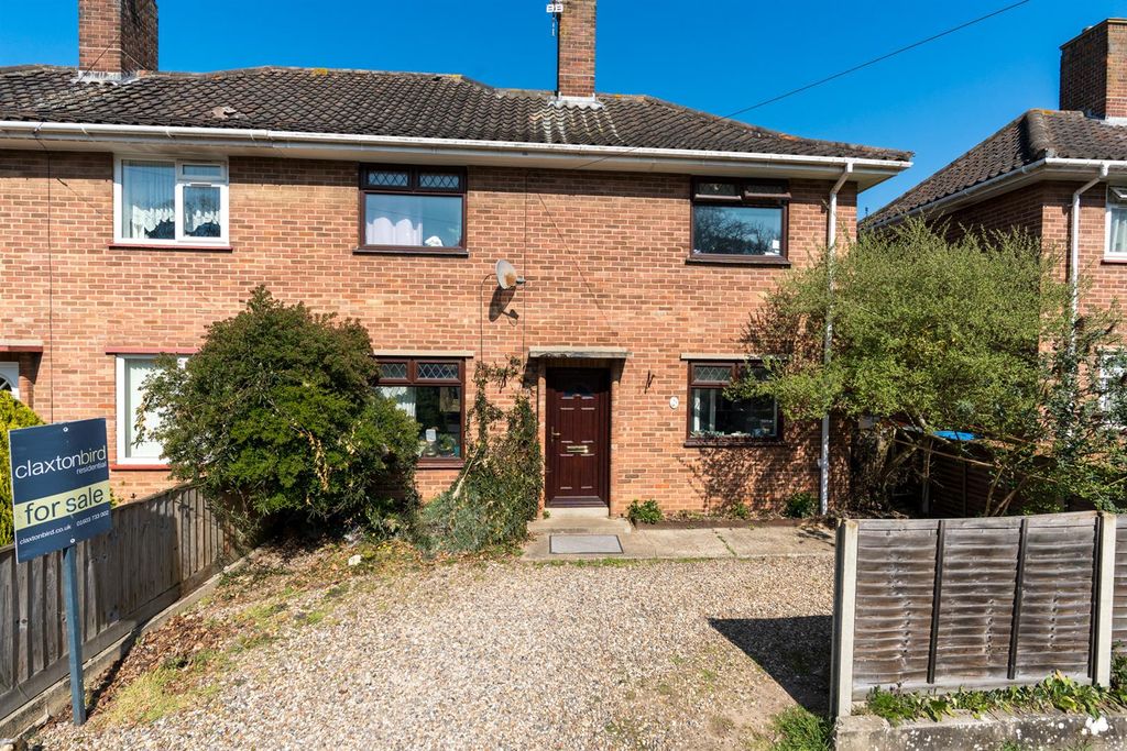 Property photo 1 of 12 84-Buckinghamrd-001.Jpg