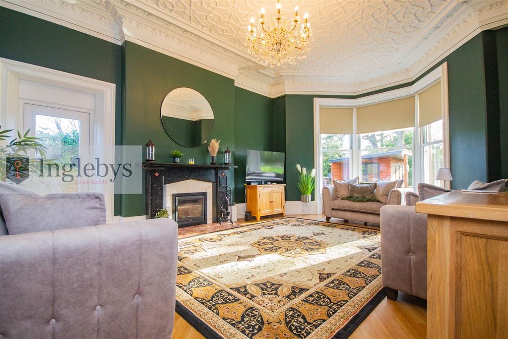 Property photo 3 of 55