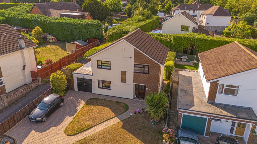 Property photo 1 of 34