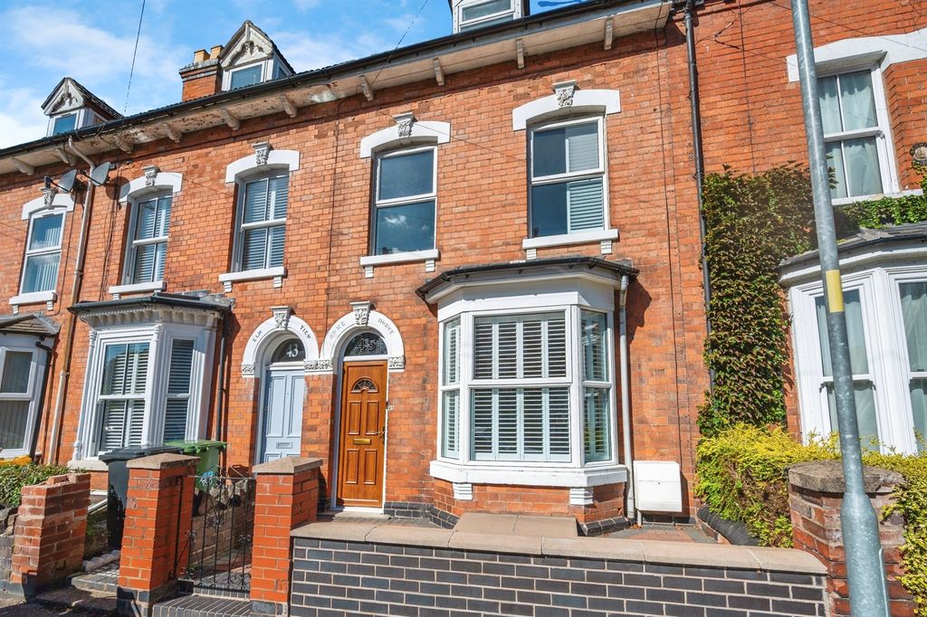 Property photo 1 of 17