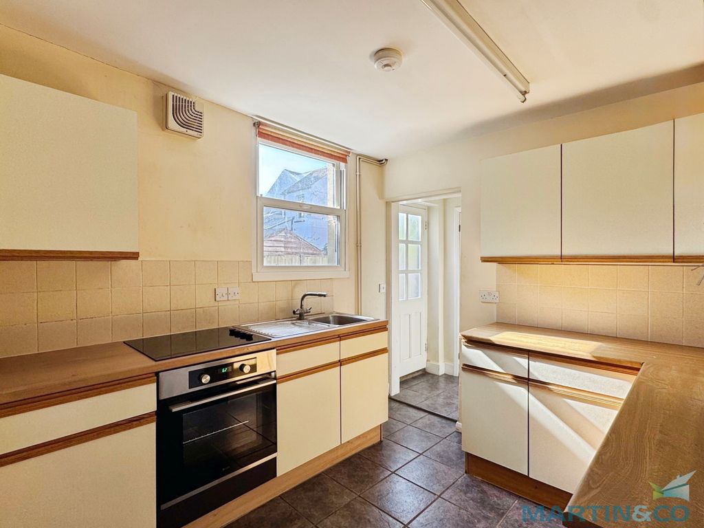 Property photo 2 of 12 E061Cae1--4756-834A-A56A7C878D74-49669-000016Bb6Df