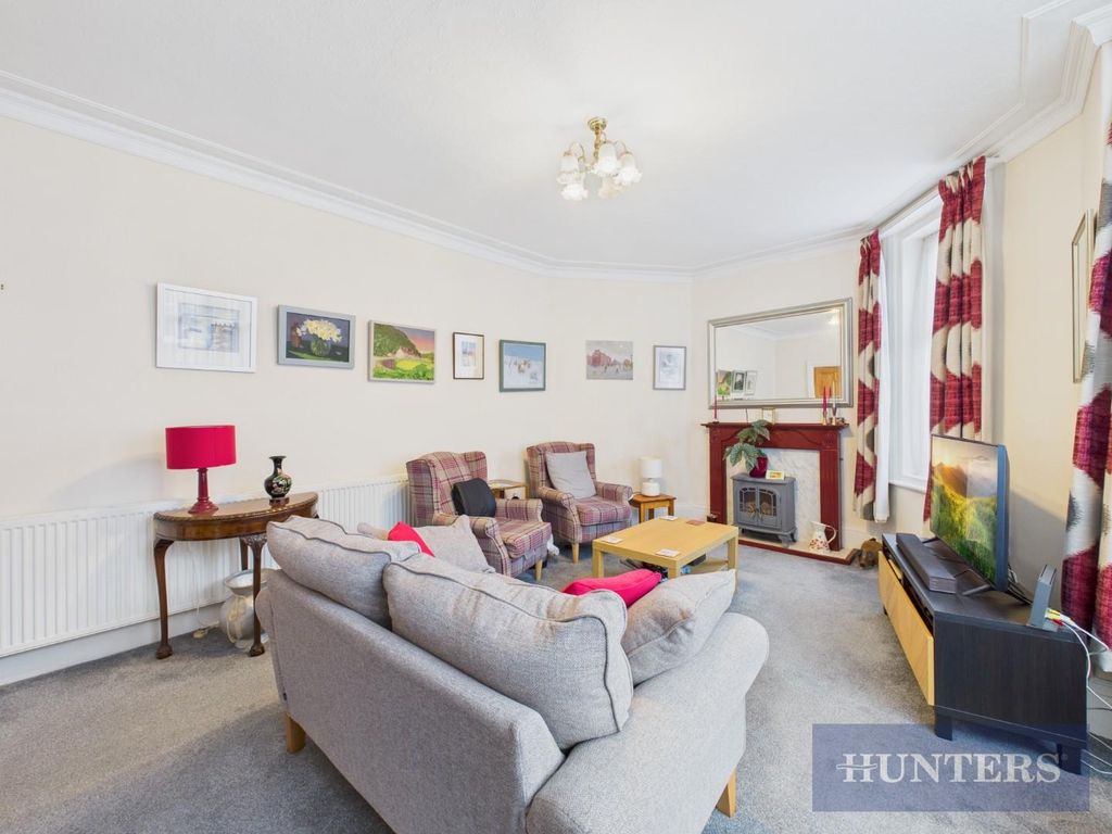 Property photo 2 of 20 Cam05316G0-Pr0245-Still015.Jpg