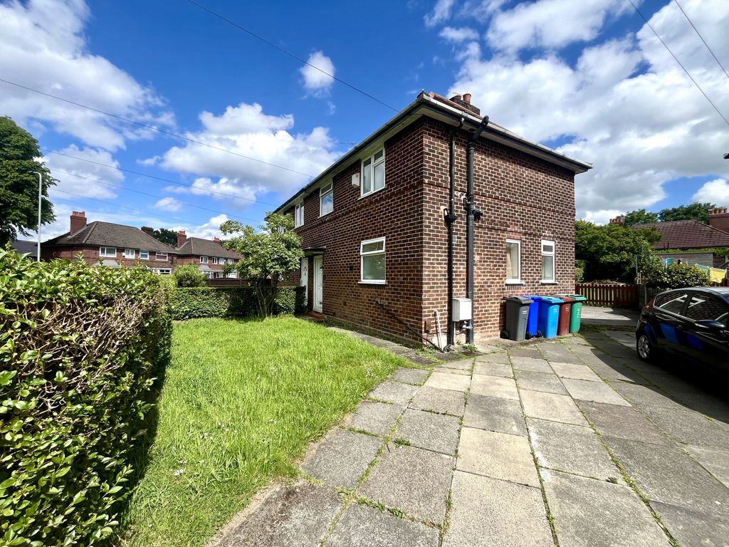 Property photo 1 of 14 3Â Bedroom Semi Detached For Rent
