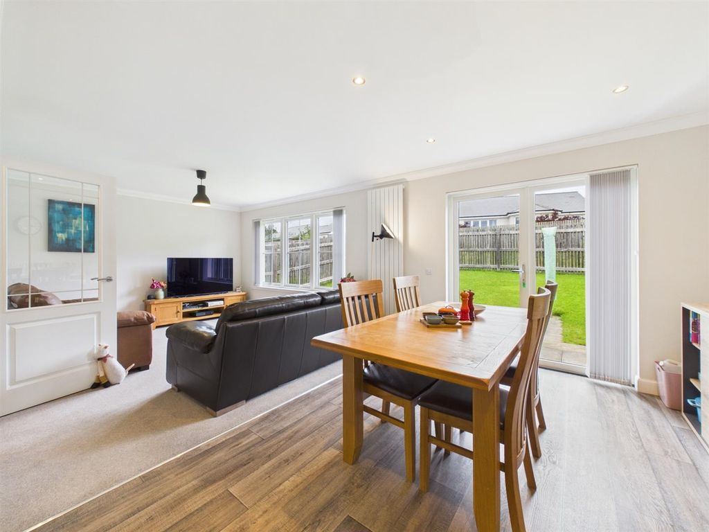 Property photo 1 of 20 Cam03924G0-Pr0168-Still008.Jpg
