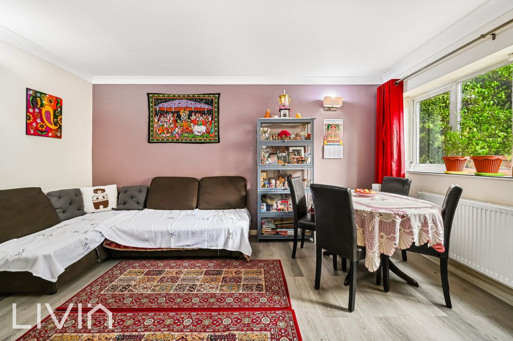 Property photo 2 of 12 2