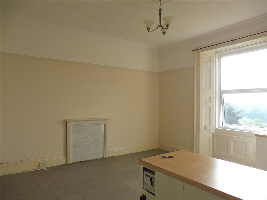 Property photo 3 of 5 Living Room
