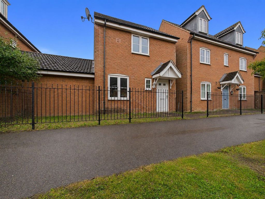 Property photo 1 of 18