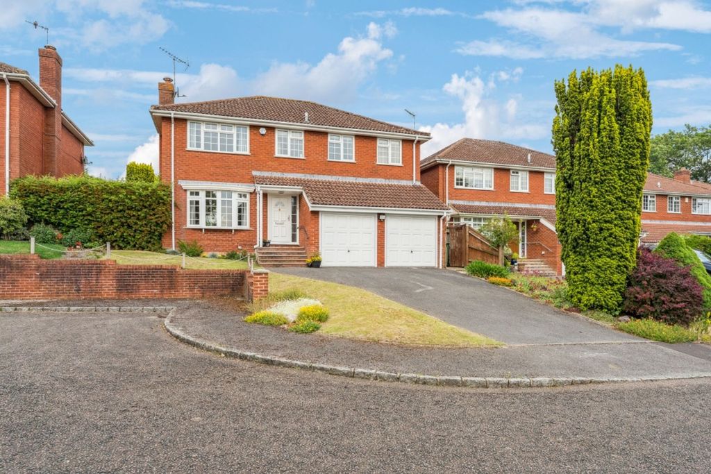 Property photo 2 of 16