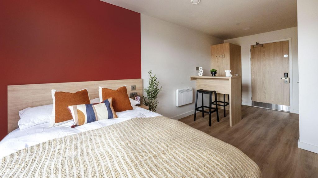 Property photo 3 of 8