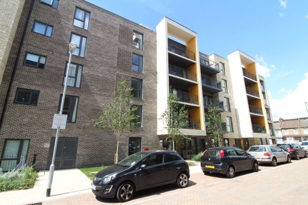 Property photo 1 of 8