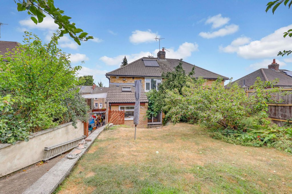 Property photo 3 of 4