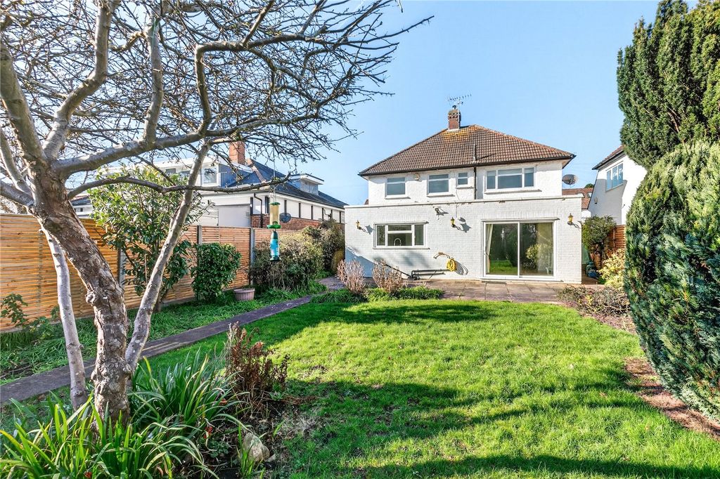 Property photo 3 of 34 Picture No. 12