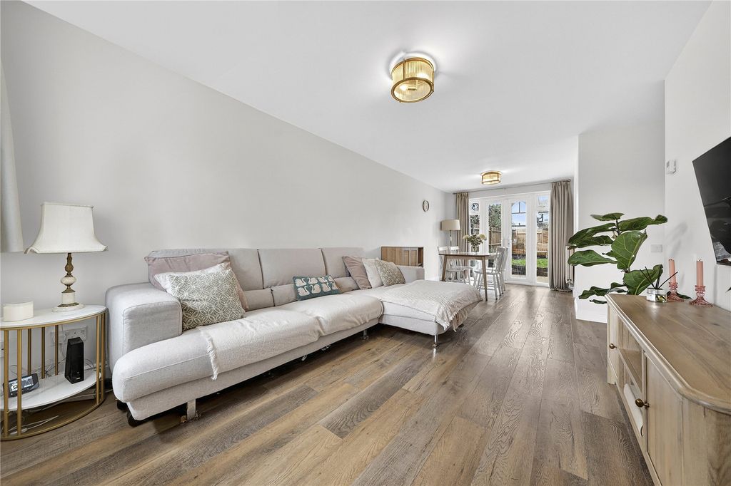 Property photo 2 of 22 Picture No. 14