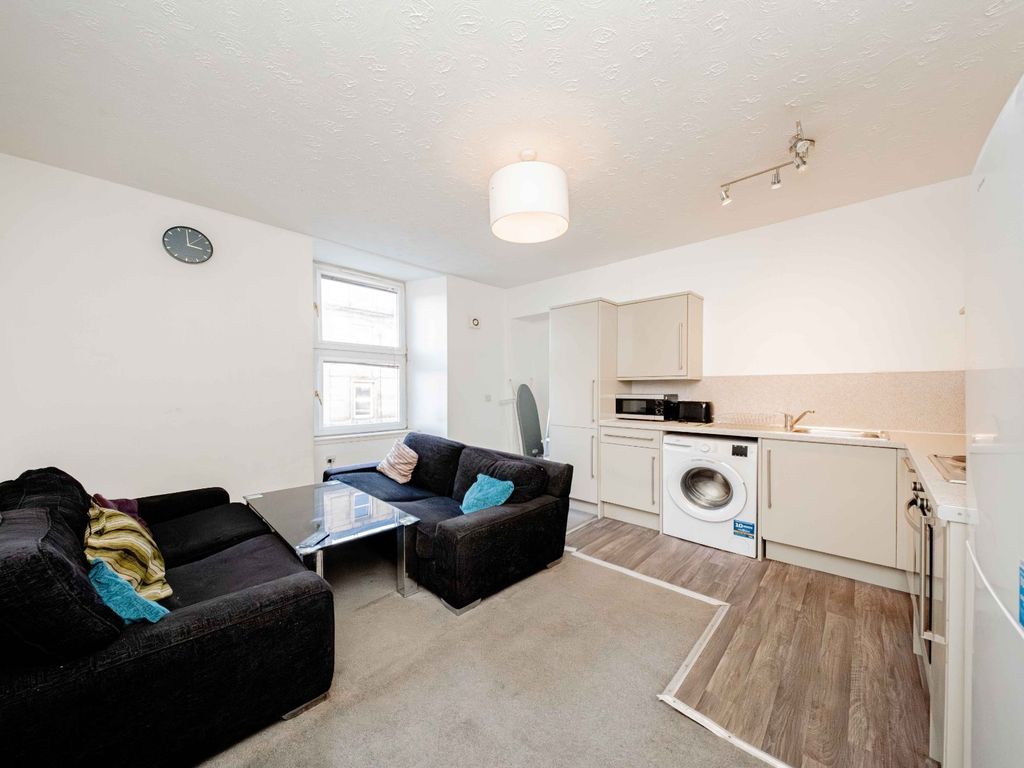 Property photo 3 of 17 Picture No. 26