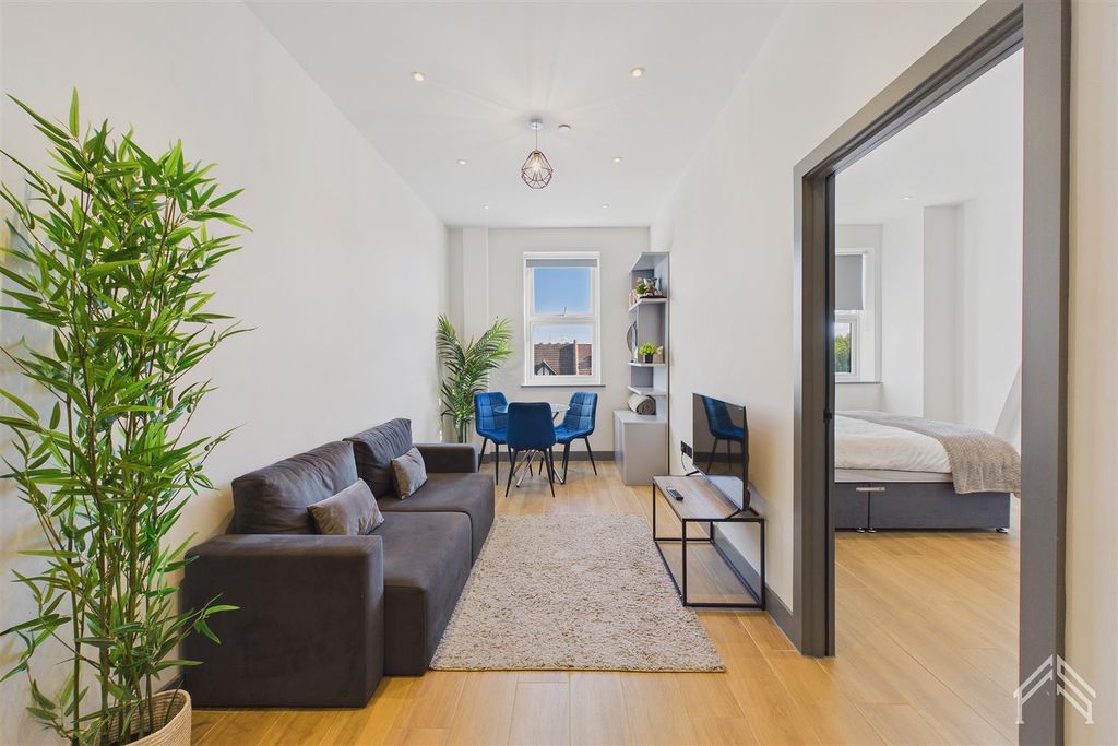 Property photo 1 of 7 1.Jpg