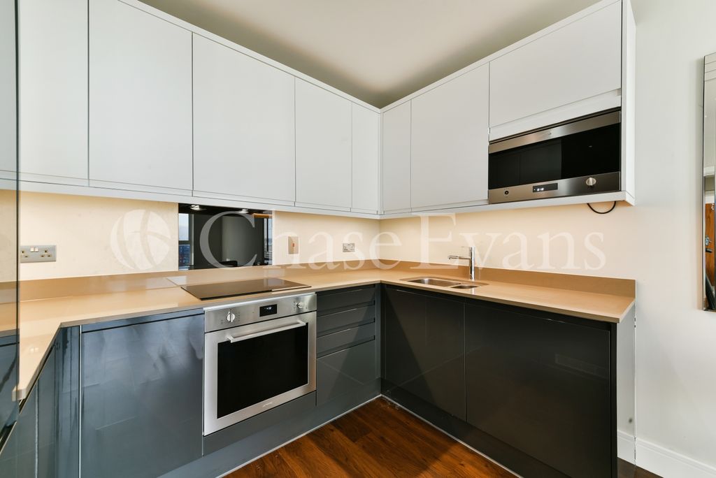 Property photo 2 of 13 Kitchen