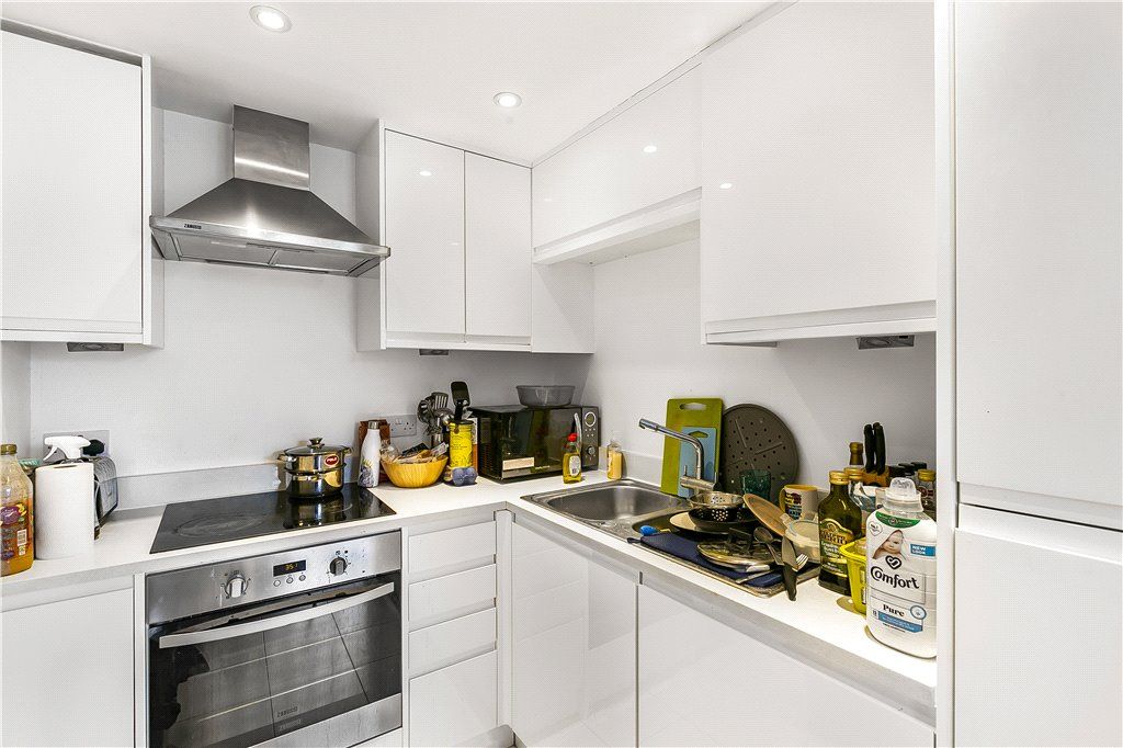 Property photo 3 of 13 Kitchen