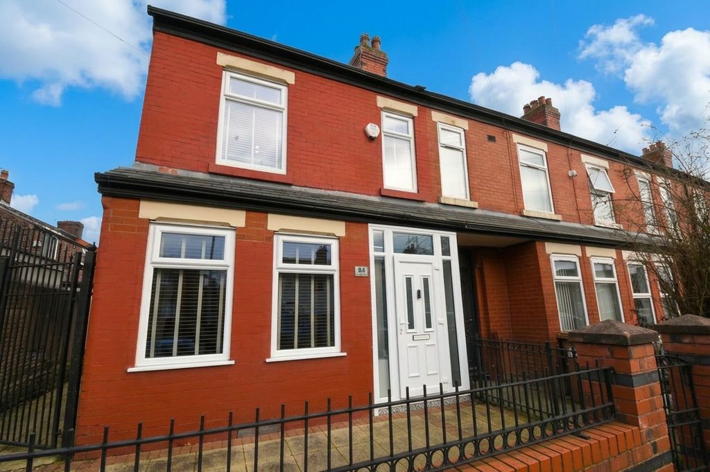 Property photo 1 of 18