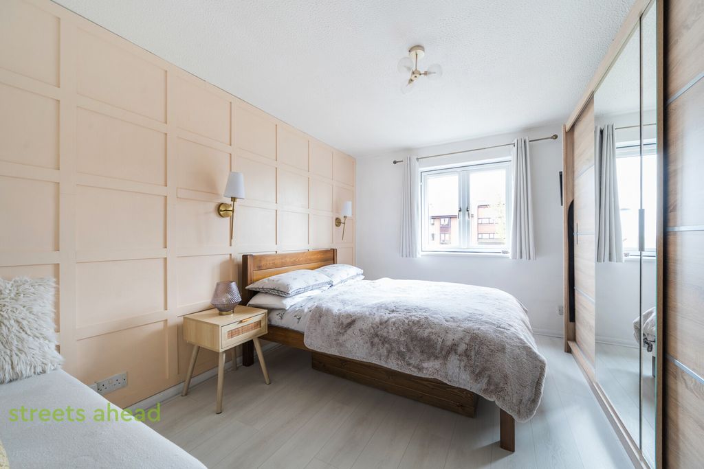 Property photo 2 of 10 0B4d1B23-E577-402...